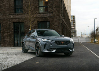 Czy CUPRA Formentor ma napęd 4×4? Oto, co musisz wiedzieć przed zakupem sportowego SUV-a cupra formentor